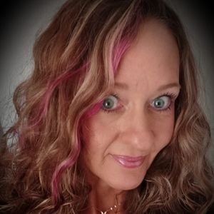 Meet your Posher, Molly